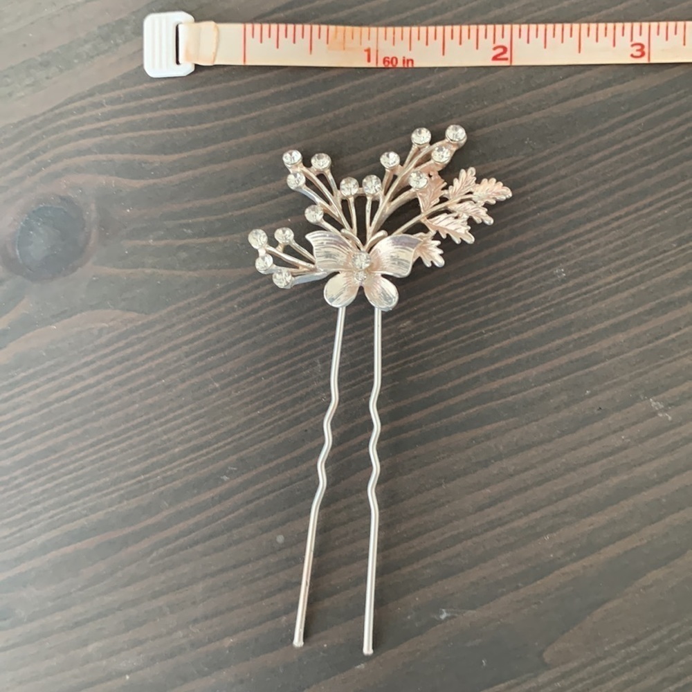 Hairpin accessory - Picture 2 of 3